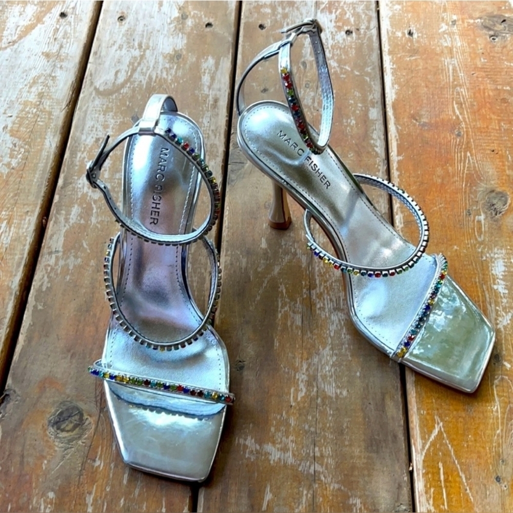 Marc Fisher Satra Heel Size 8.5 Elegant Silver Party Date Night Jeweled Preowned